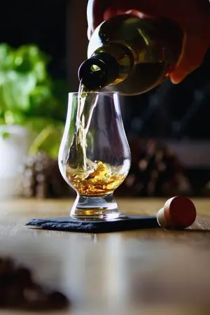 Verre Glencairn pour whisky - Forme iconique pour une dégustation optimale