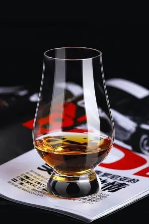 Verre à whisky Glencairn – L’outil parfait pour une expérience de dégustation immersive