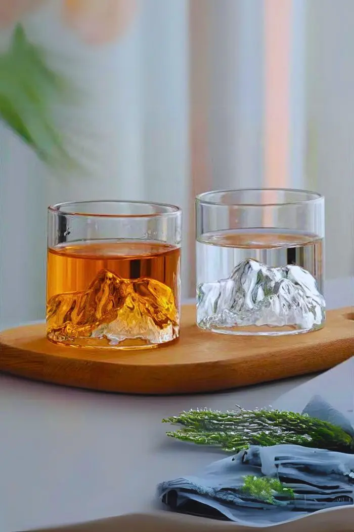 Verre à whisky design montagne gris 180ml - Élégance et inspiration naturelle