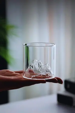 Verre à whisky en cristal design montagne 180ml – Un hommage aux paysages naturels