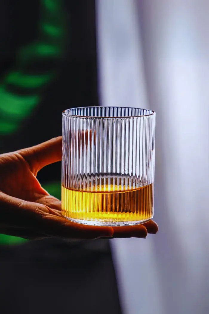 Verre à whisky avec finition vintage – Un éclat raffiné pour vos apéritifs
