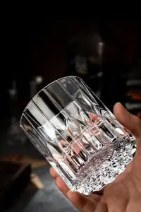 Verre whisky cristal taillé 200ml - Un design intemporel inspiré du Japon.