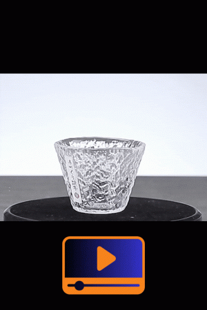 verre à whisky japonais conique en rotation pour dégustation moderne